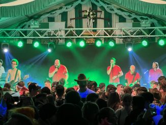 Karnevalsband Solala im Festzelt in Wegberg-Gerichhausen